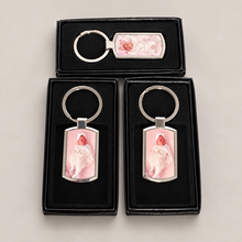 Load image into Gallery viewer, Custom Photo Keyring with Box – Perfect Gift Idea
