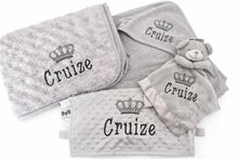 Load image into Gallery viewer, Personalised Embroidered Baby Gift Set
